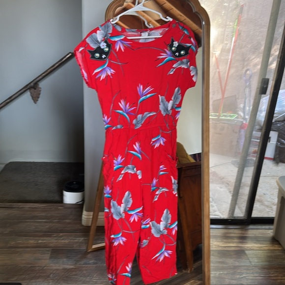 Vibrant Red Floral Jumpsuit - Picture 4 of 5